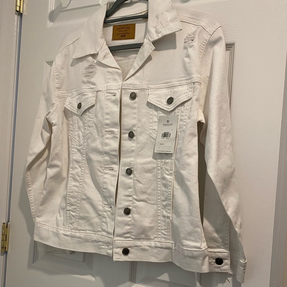 WOMEN'S WHITE SIGNATURE LEVI STRAUSS GOLD DENIM JACKET
